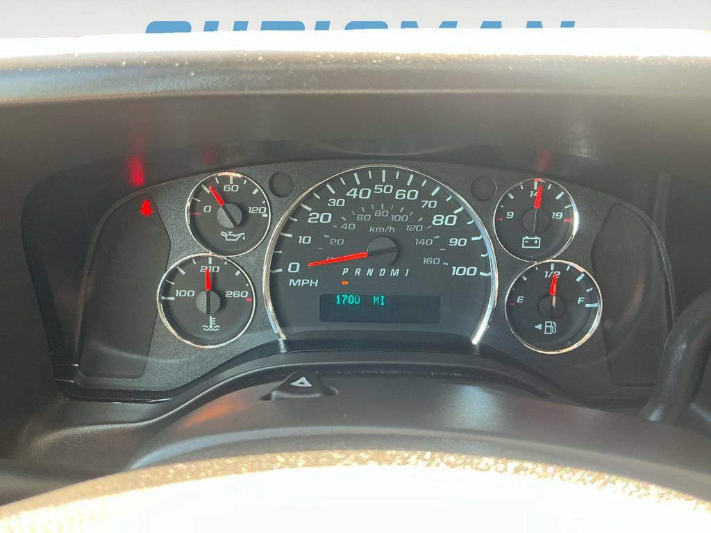 Used 2025 GMC Savana 2500 w/ Driver Convenience Package RWD image 21