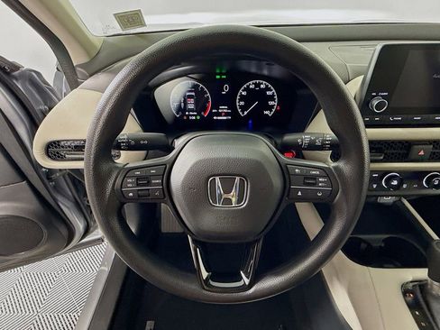 Certified 2024 Honda HR-V LX image 10