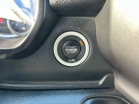 Used 2020 RAM 1500 Big Horn AWD/4WD image 21