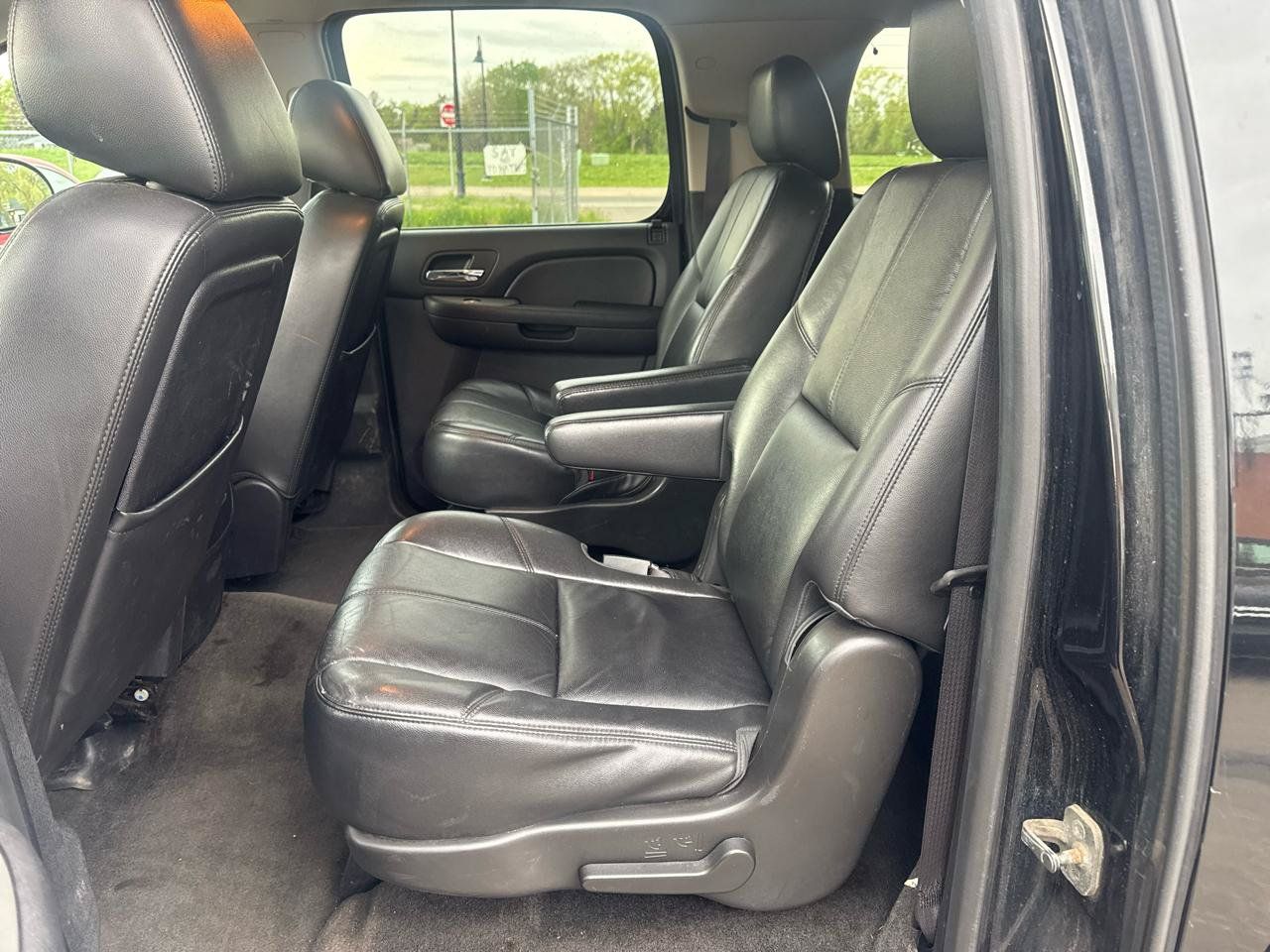 Used 2013 Chevrolet Suburban LT AWD/4WD image 11