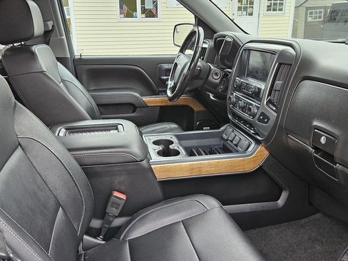 Used 2018 Chevrolet Silverado 1500 LTZ w/ Sport Package image 13