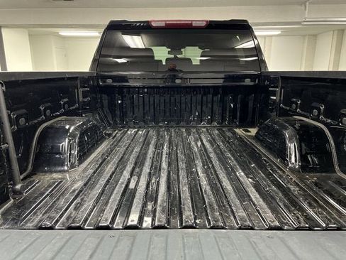 Used 2025 GMC Sierra 1500 SLT image 26