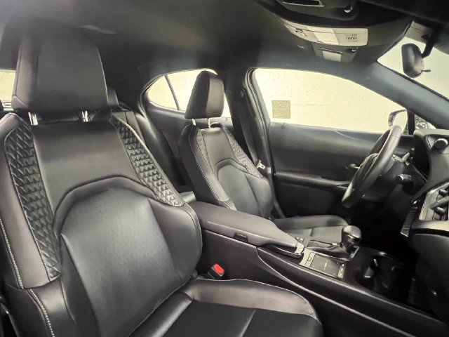 Certified 2022 Lexus UX 250h w/ Accessory Package (Z2) AWD/4WD image 11