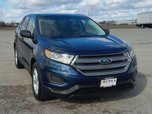 Used 2017 Ford Edge SE AWD/4WD image 3