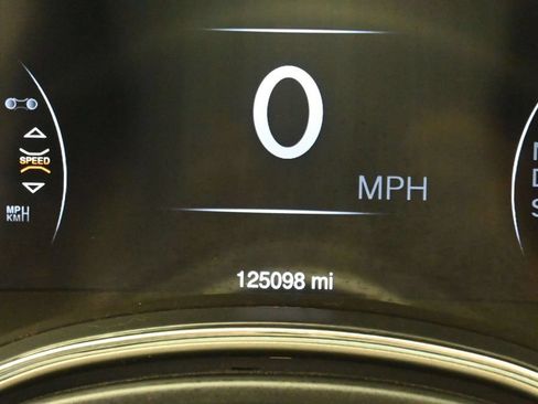 Used 2014 Jeep Grand Cherokee Limited AWD/4WD image 17