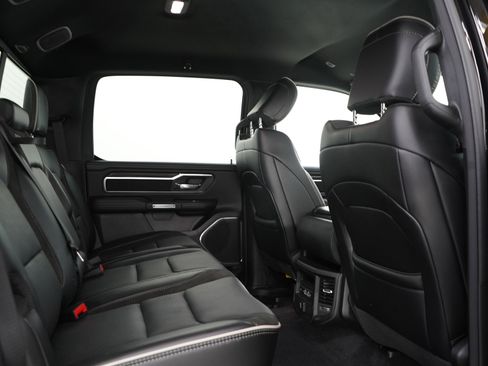 Used 2025 RAM 1500 Laramie image 12