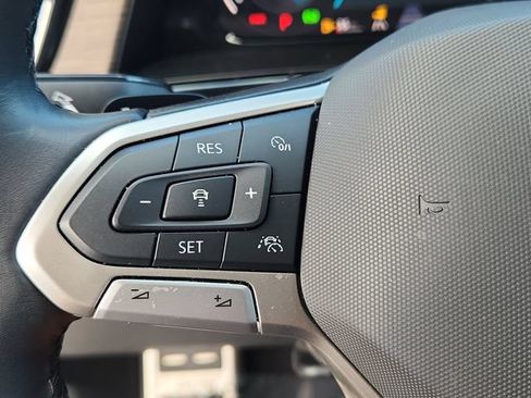 Used 2024 Volkswagen Atlas SEL Premium R-Line AWD/4WD image 18