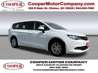 Used 2023 Chrysler Voyager LX video 1