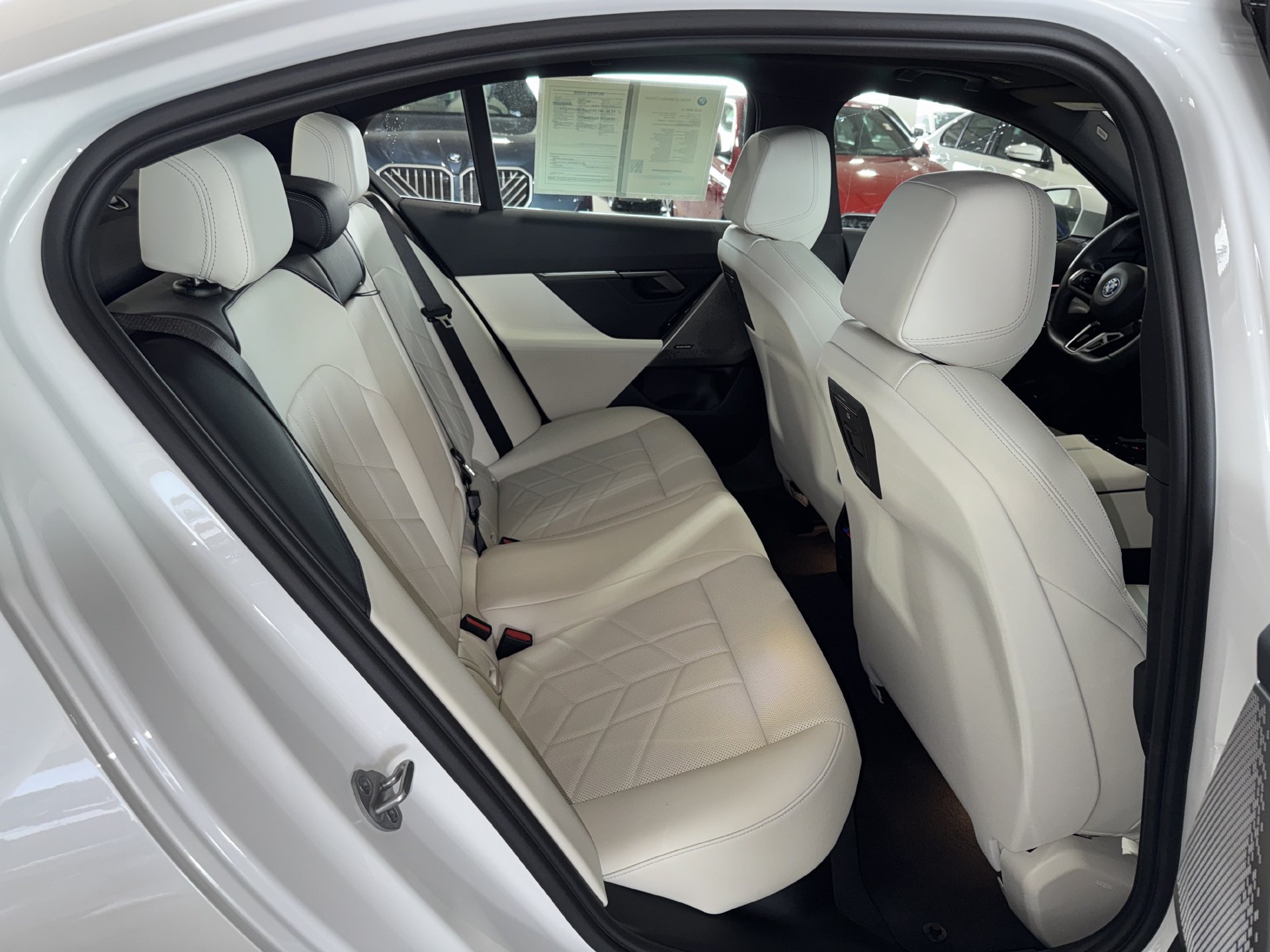 Used 2026 BMW i5 eDrive40 RWD image 11