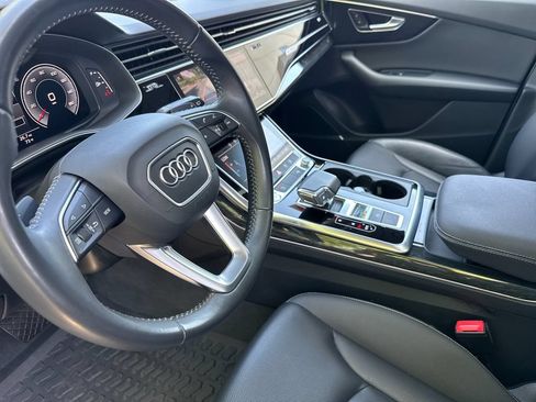 Used 2020 Audi Q8 Premium Plus w/ Premium Plus Package AWD/4WD image 11