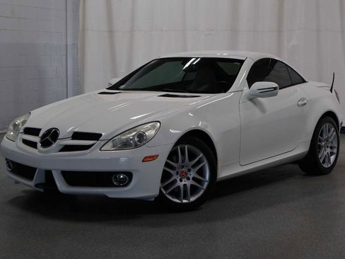 Used 2009 Mercedes-Benz SLK 300 image 1