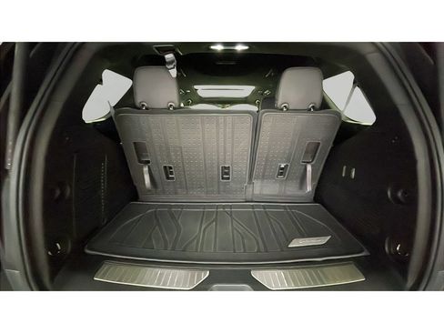 Used 2021 Chevrolet Tahoe Z71 w/ Rear Media and Nav Package AWD/4WD image 18