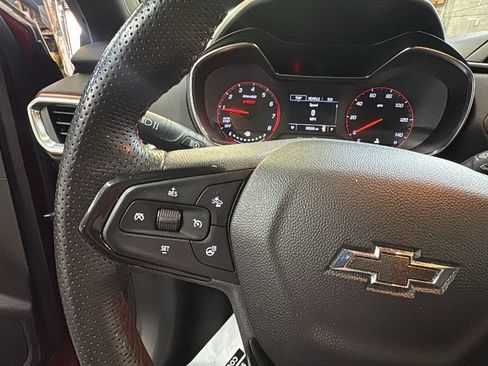 Used 2022 Chevrolet TrailBlazer RS FWD image 17