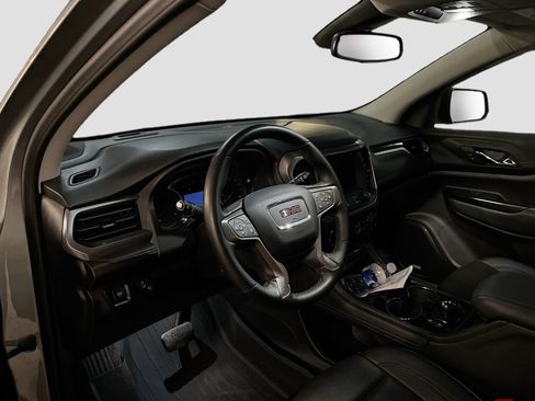 Used 2023 GMC Acadia AT4 w/ Preferred Package AWD/4WD image 9