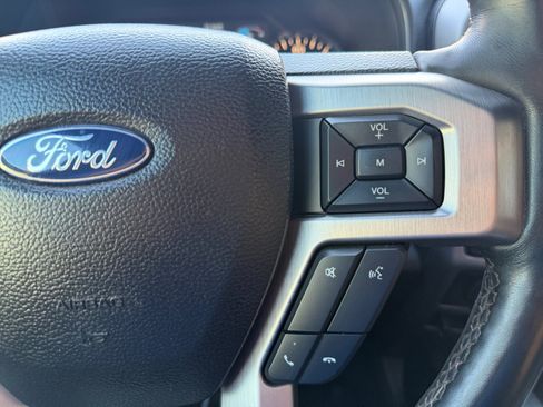 Used 2019 Ford F150 Platinum w/ Equipment Group 701A Luxury AWD/4WD image 13