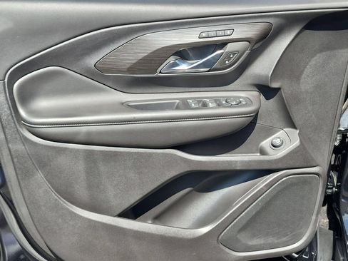Certified 2023 GMC Terrain SLT FWD image 21