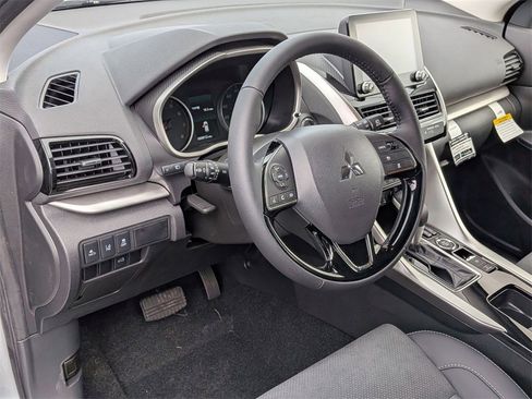 New 2026 Mitsubishi Eclipse Cross SE image 11