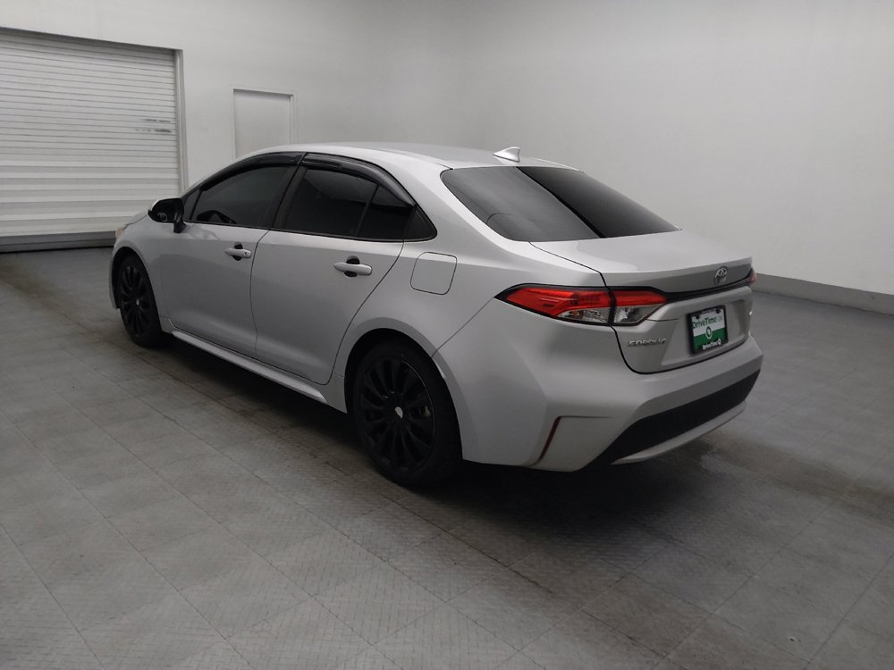 Used 2021 Toyota Corolla LE FWD image 3