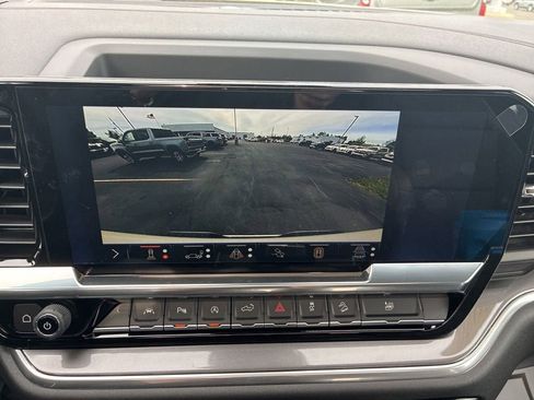 New 2026 Chevrolet Silverado 1500 High Country w/ Technology Package AWD/4WD image 16