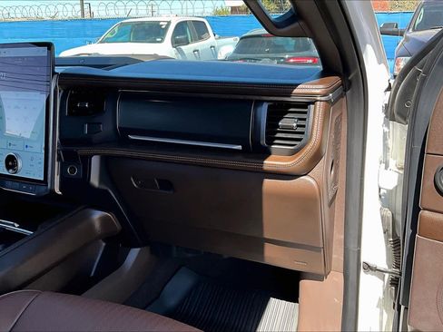 Certified 2024 Ford Expedition Max King Ranch image 18