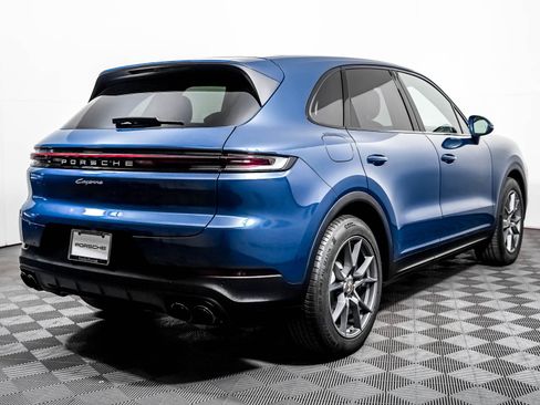 Certified 2024 Porsche Cayenne AWD/4WD image 9