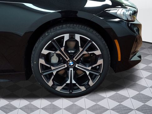 Used 2026 BMW 330i xDrive Sedan w/ Premium Package image 11