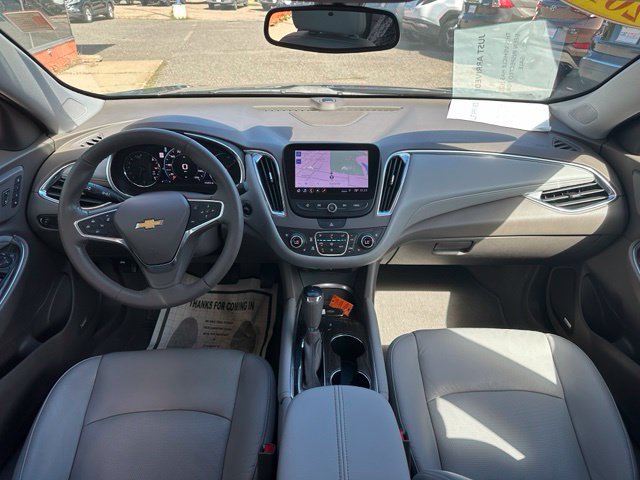 Used 2019 Chevrolet Malibu Premier FWD image 14
