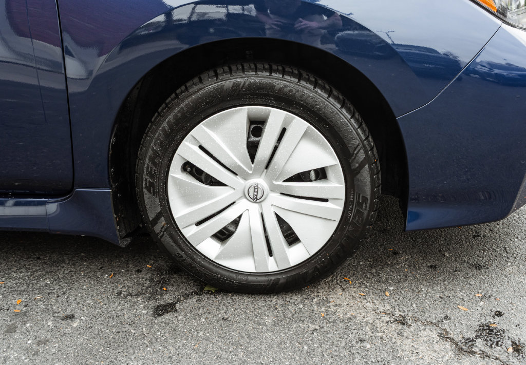 Used 2025 Nissan Leaf S FWD image 4