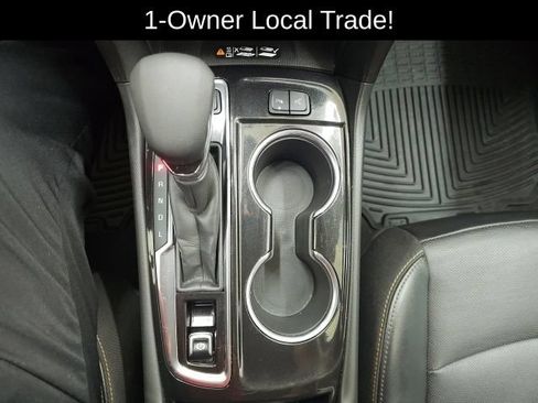 Used 2023 Chevrolet Equinox Premier AWD/4WD image 14