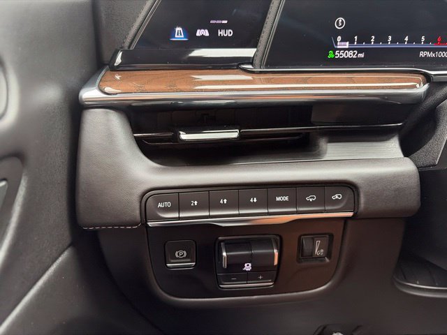 Used 2023 Cadillac Escalade Sport Platinum w/ LPO, ONYX Package AWD/4WD image 20