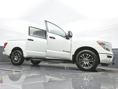 Used 2024 Nissan Titan SV w/ SV Convenience Package AWD/4WD image 50