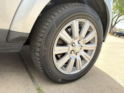 Used 2016 Land Rover LR4 image 22