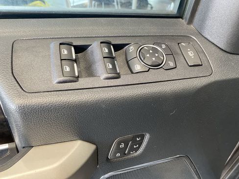 Used 2022 Ford F250 Lariat AWD/4WD image 24