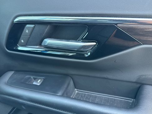 Used 2025 Chevrolet Tahoe Z71 image 21