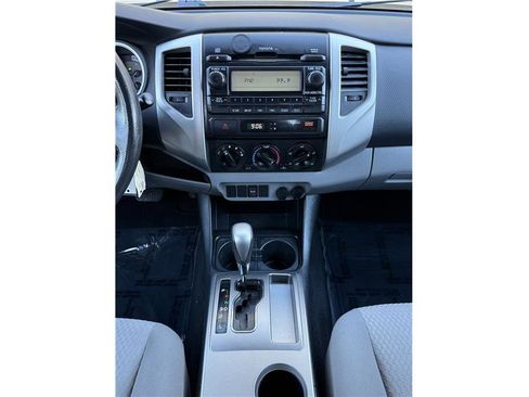 Used 2012 Toyota Tacoma 2WD Access Cab image 11