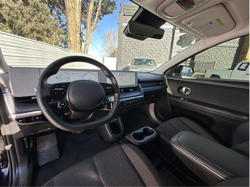 Used 2024 Hyundai Ioniq 5 SEL image 2