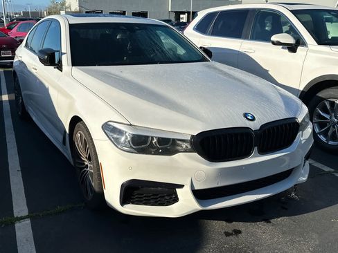Used 2019 BMW 540i w/ M Sport Package image 3