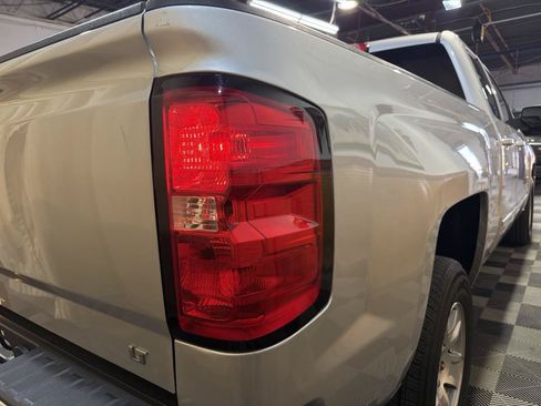 Used 2018 Chevrolet Silverado 1500 LT w/ Texas Edition RWD image 5