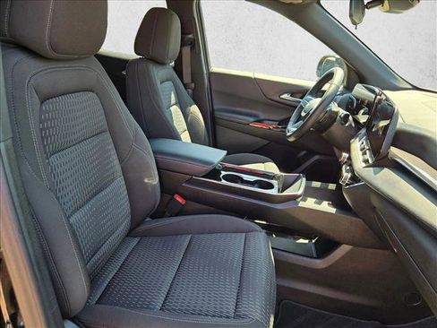 Used 2025 Chevrolet Equinox LT AWD/4WD image 20