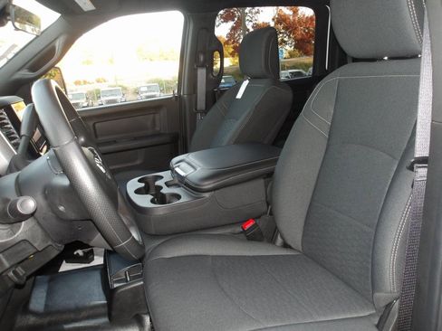 Used 2025 RAM 3500 Tradesman image 10