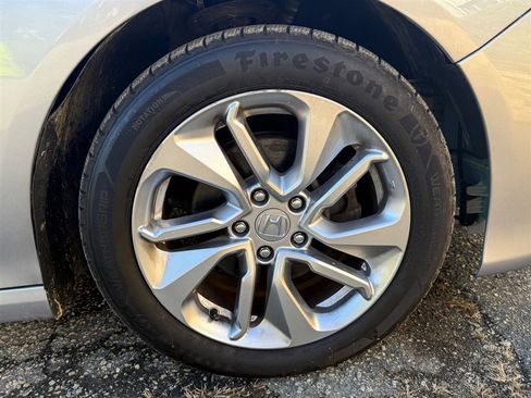 Used 2019 Honda Accord LX image 34