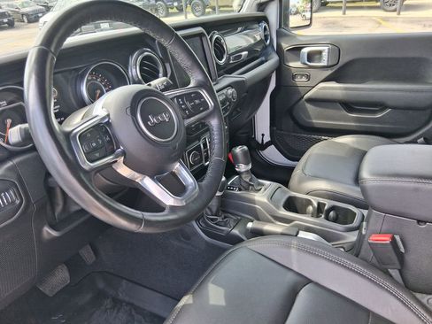 Certified 2021 Jeep Wrangler Unlimited Sahara AWD/4WD image 17