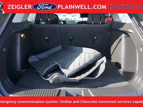 Used 2024 Chevrolet Trax LS w/ LS Convenience Package FWD image 10