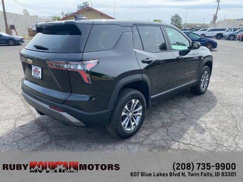Used 2026 Chevrolet Equinox LT AWD/4WD image 7