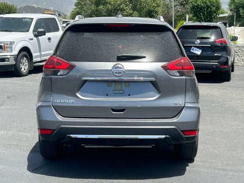 Used 2018 Nissan Rogue SV FWD image 6