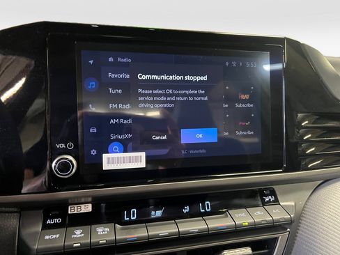 Used 2026 Toyota Camry SE w/ Convenience Package FWD image 21