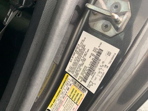 Used 2017 Ford Mustang GT image 12