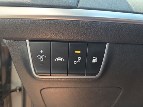 Used 2019 Kia Stinger GT1 AWD/4WD image 24