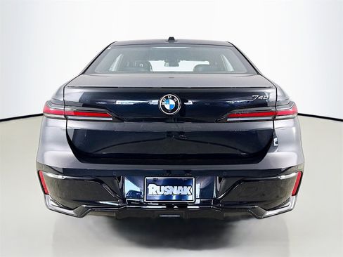 New 2026 BMW 740i w/ Premium Package image 6