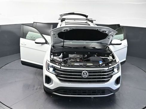 Used 2024 Volkswagen Atlas SE FWD image 42